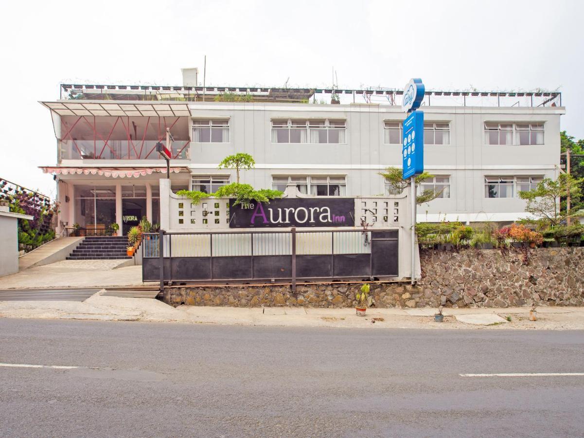 Super Oyo Collection O 3876 The Aurora Inn Lembang Eksteriør billede